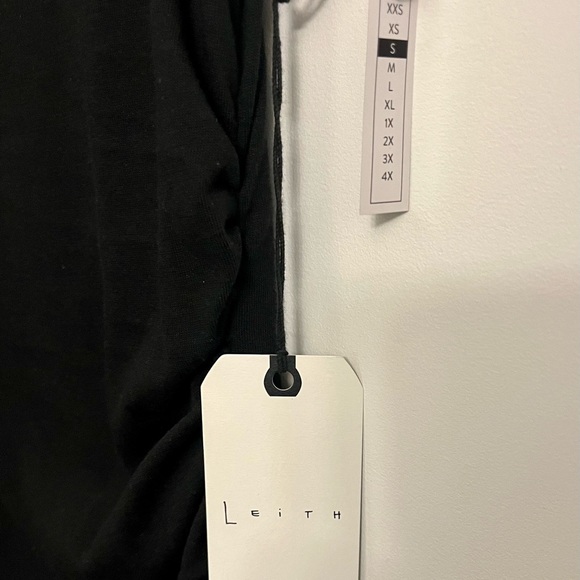 Ruched Body-Con Sleeveless Dress by Leith - Picture 6 of 7